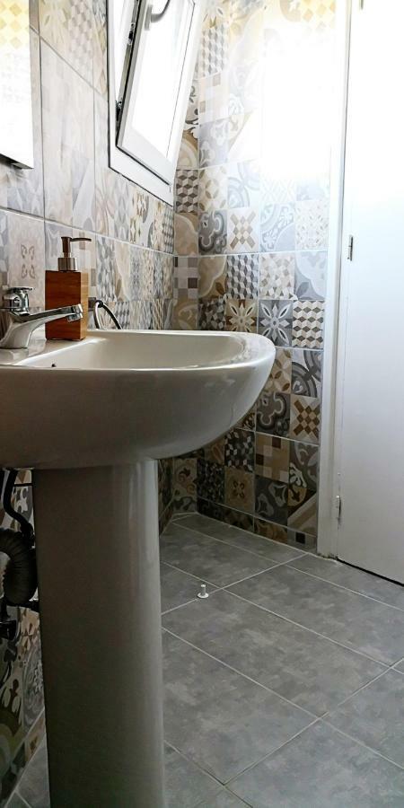 Cozy Getaway In Nicosia Leilighet Eksteriør bilde